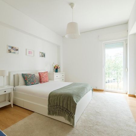Olivais Spacious Apartment Near Airport ลิสบอน ภายนอก รูปภาพ