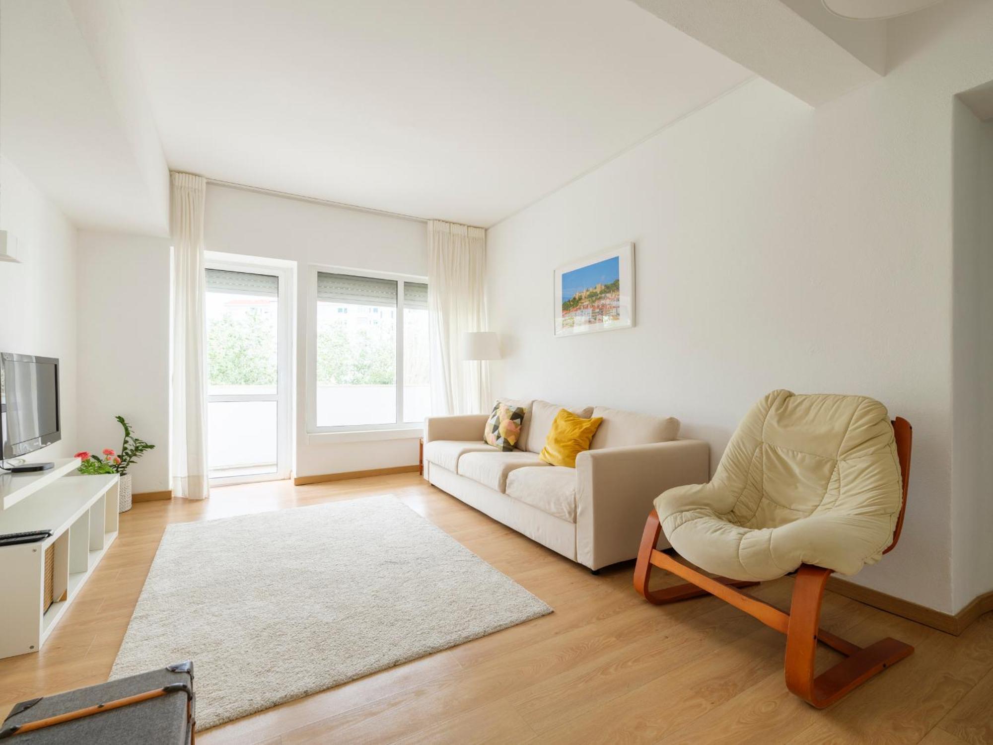 Olivais Spacious Apartment Near Airport ลิสบอน ภายนอก รูปภาพ